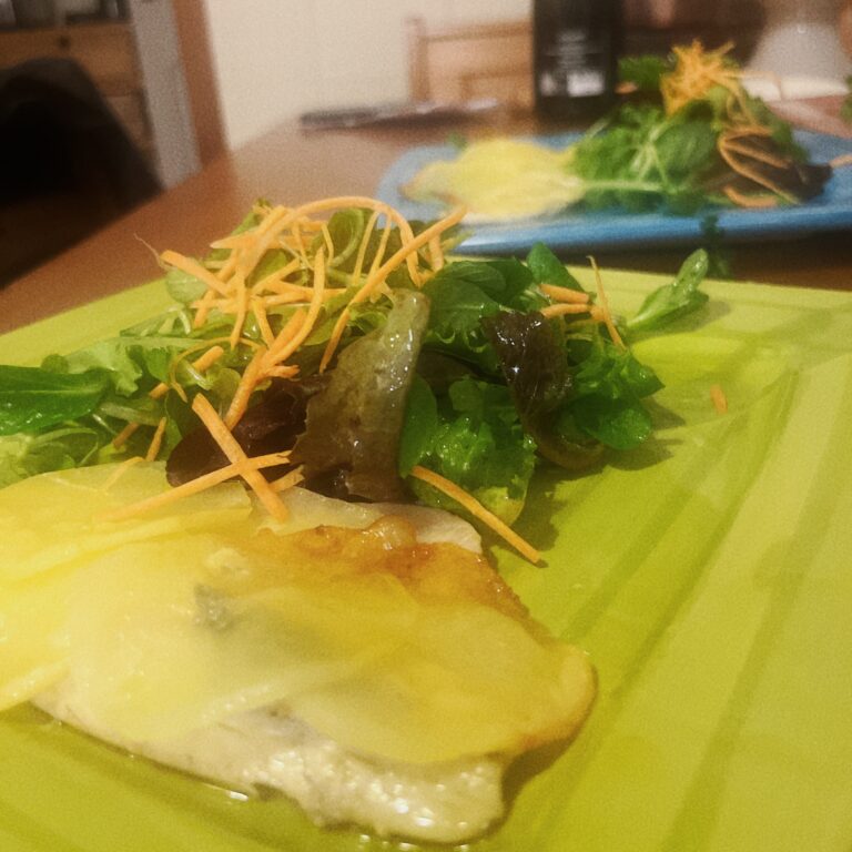 Seabass fillet in potatoes crust